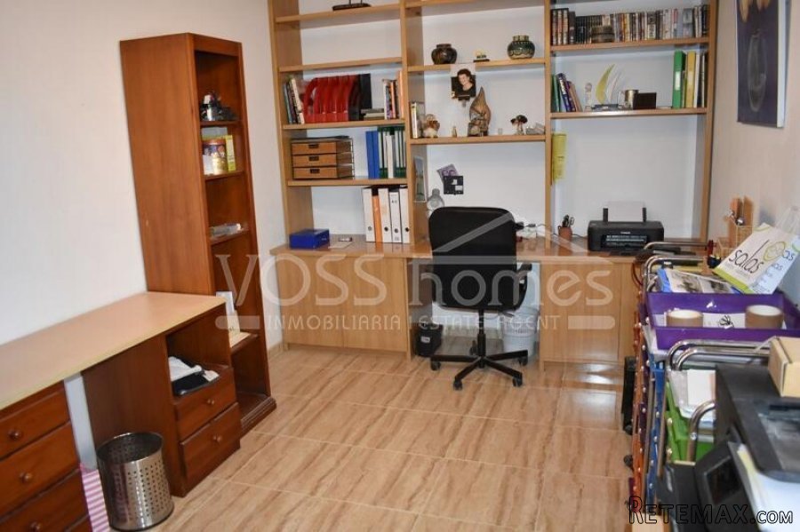 A truly impressive property with a 3 bed, 2 bath villa of.. - 18