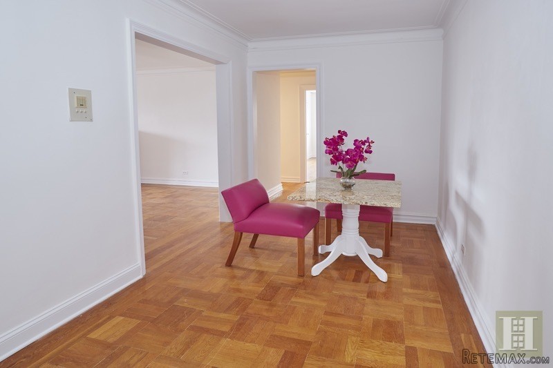 2 bedroom Apartment For Sale: 474 WEST..