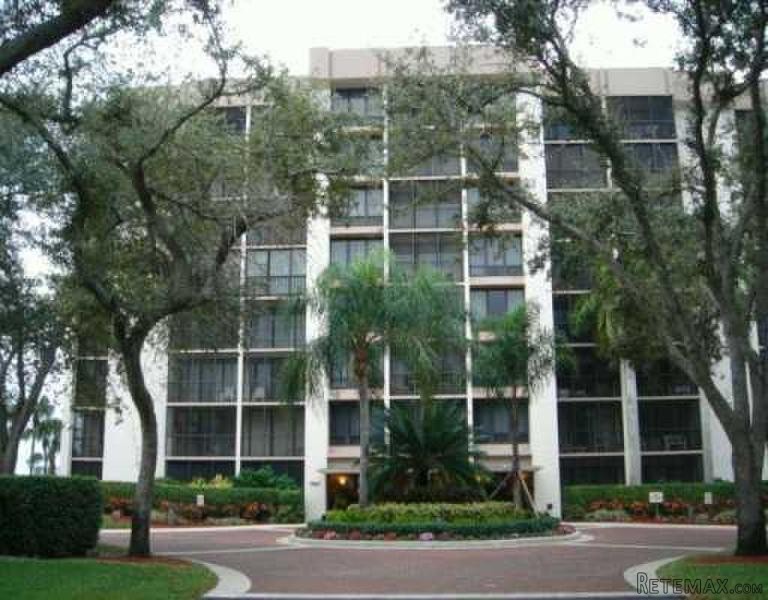 7847 Lakeside Blvd #1041, Boca Raton..