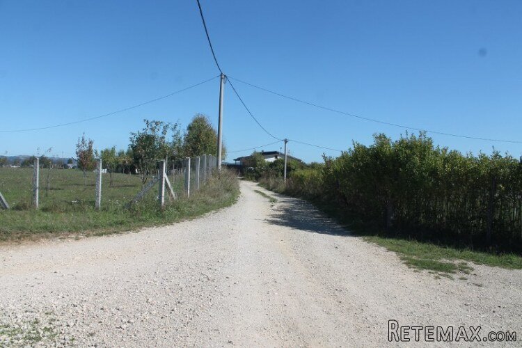 Zemljište pogodno za gradnju Vikendice - 19