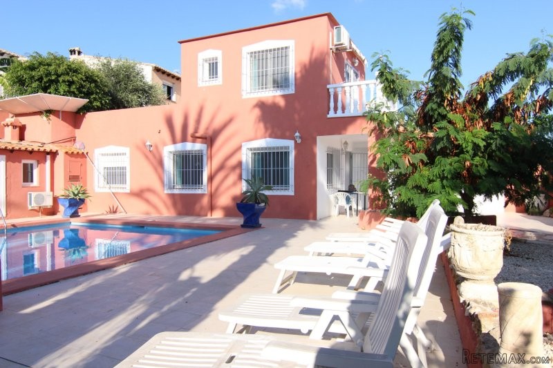 Magnificent villa less then 1 km. from..