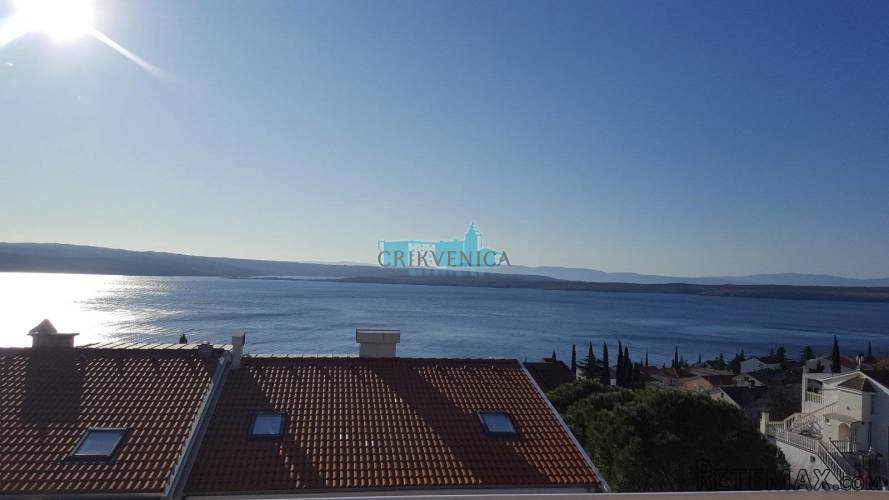 Dramalj-stan 84 m2, 3. kat, balkon s pogledom na more - 2