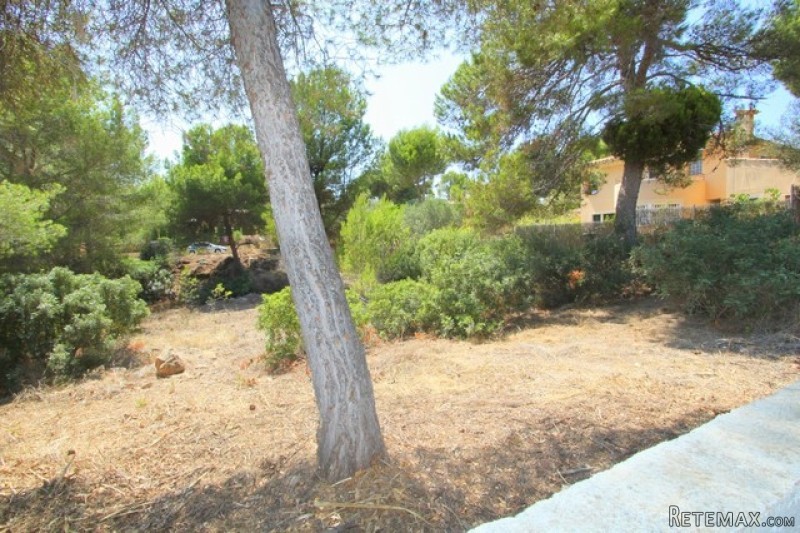 IP3-737 - Plot For sale in Nova Santa.. - 2