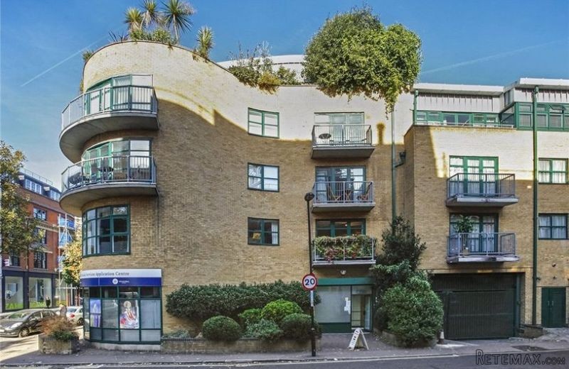 Silverdale Court, Goswell Road, London..