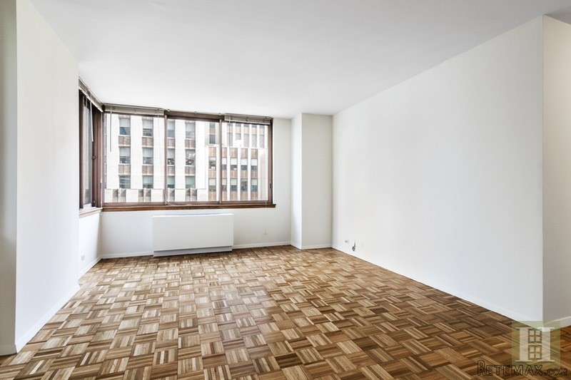 1 bedroom Apartment For Sale: 235 EAST.. - 2