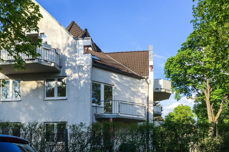 Luxurious Apartment in Residential Area