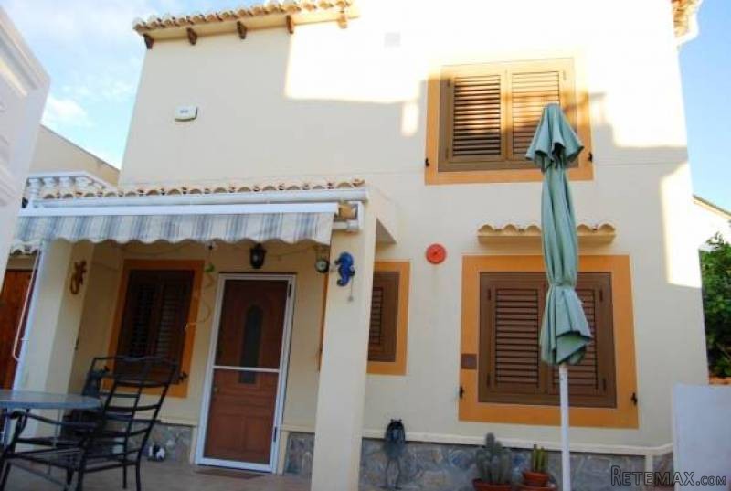 2 Bedroom 2 Bathroom Villa In..