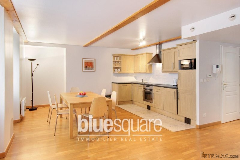 Old Antibes - 4 Room duplex apartment