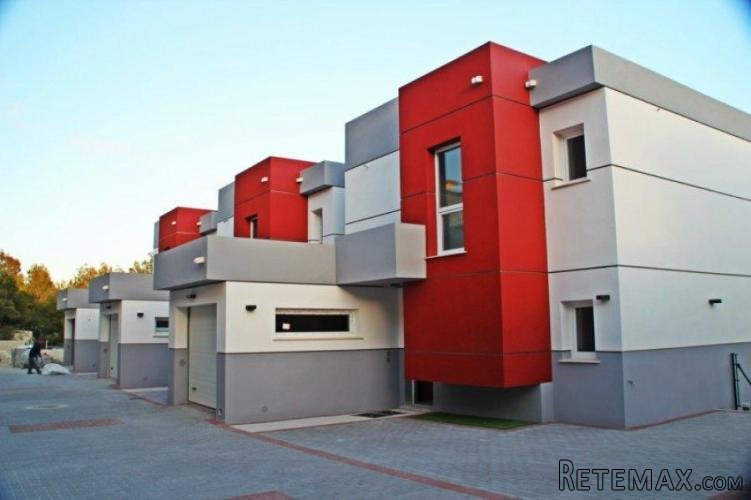 PRECIOSOS BUNGALOWS DE NUEVA CONSTRUCCION , ESTILO MODERNO..