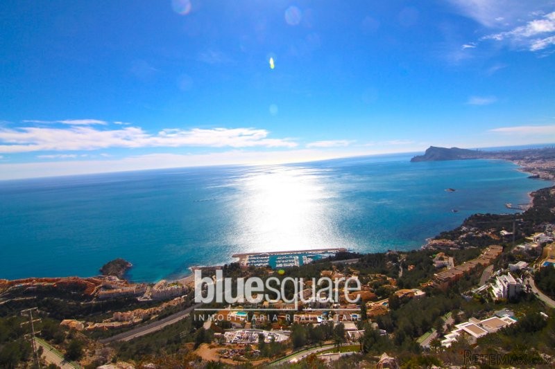 Exceptional Plot with Sea Views in.. - 2
