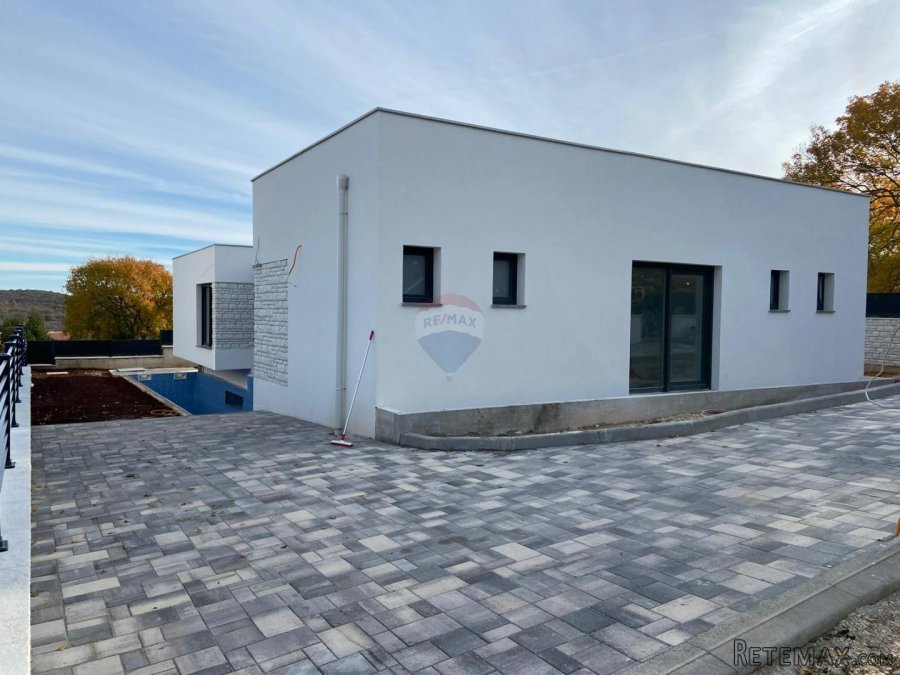 Istra, Rovinjsko selo kuća sa dvorištem - 2