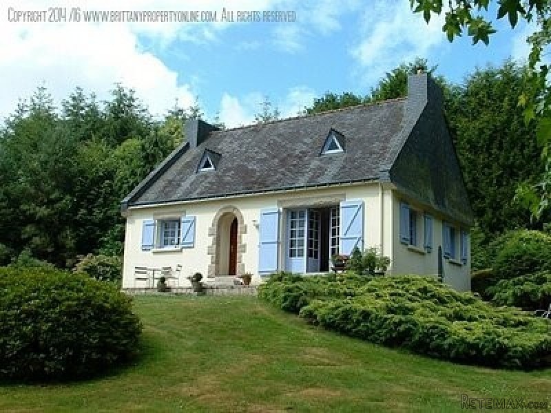 Pretty house on 3 levels, 2 acres in..