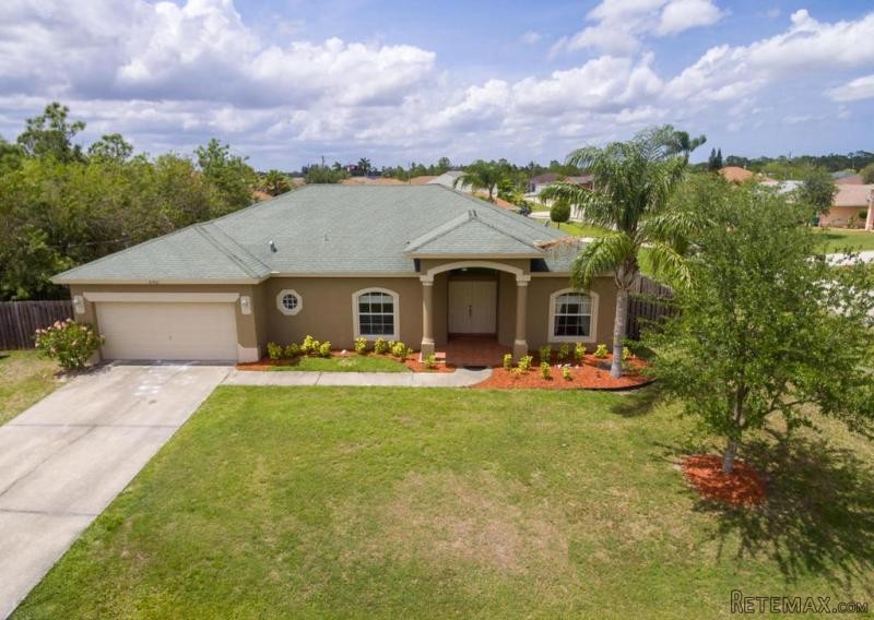 2401 Sw Lamb Av, Port Saint Lucie, FL -..