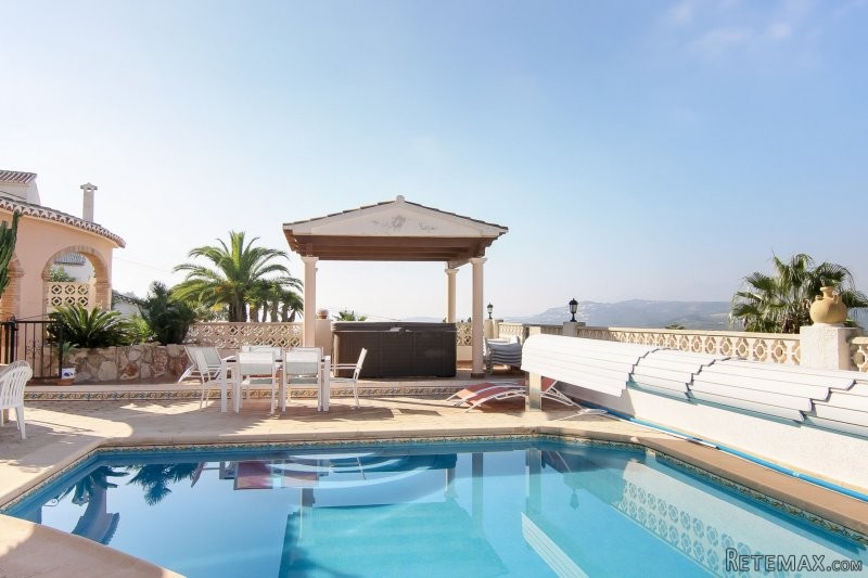 Beautiful traditional 4 bedroom villa.. - 2