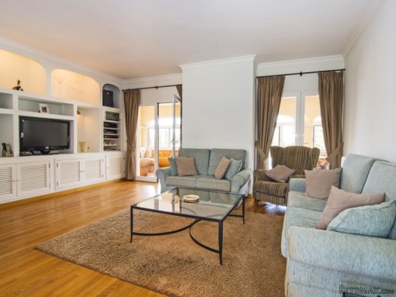 *reserved* Charming Family Villa In Sa.. - 2