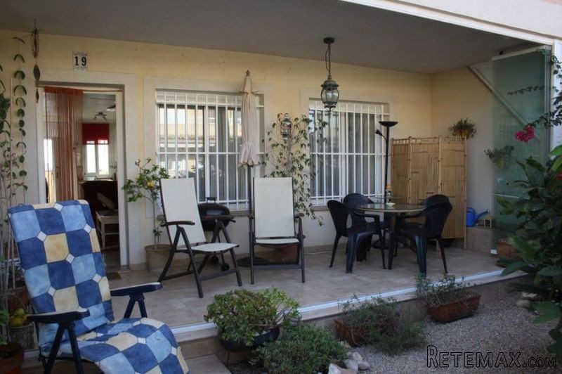 Apartment for sale in Los Nietos