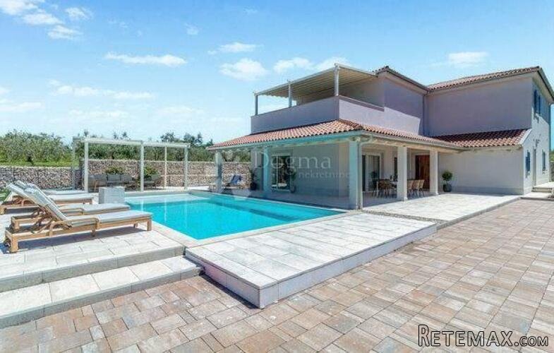 VILLA S BAZENOM! JEDINSTVENA NA TRŽIŠTU, PROVJERITE ZAŠTO - 2