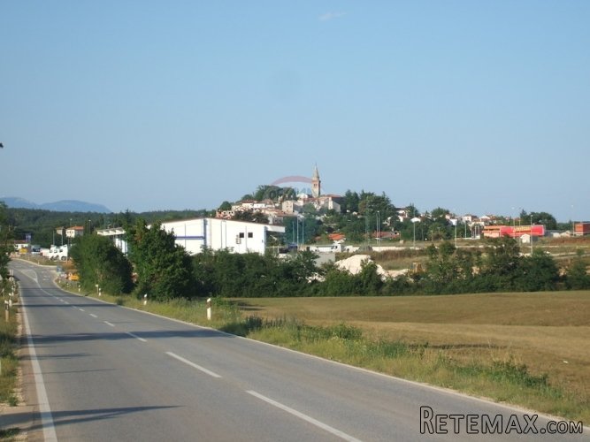 ISTRA, ŽMINJ, 3600 M2 U POSLOVNOJ ZONI, POVOLJNO! - 4