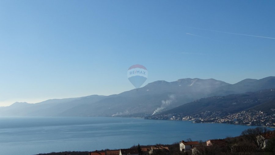 Rijeka, Martinkovac, stan sa p.p. i dvije garaže