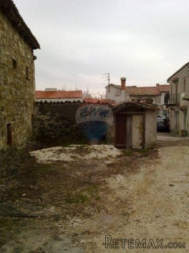 Roč - jedinstvena nekretnina u srcu Istre - 4