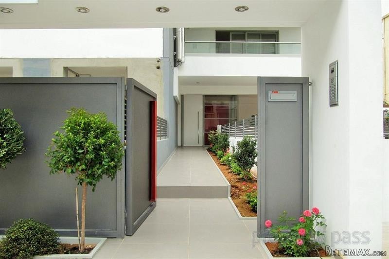 3 bedroom Apartment For Sale:..