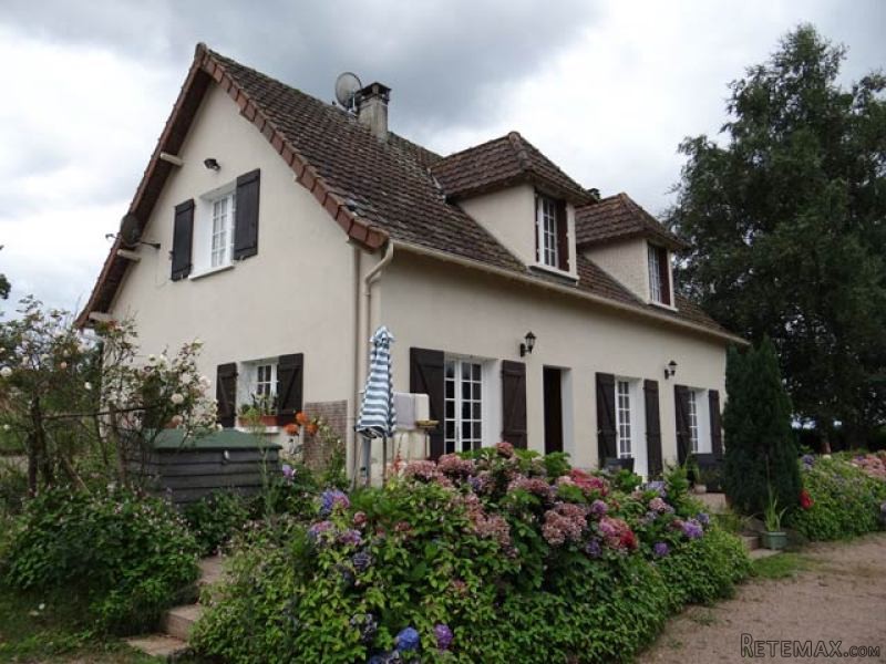 Farmhouse With 3 Or 4 Bedrooms, Garden..