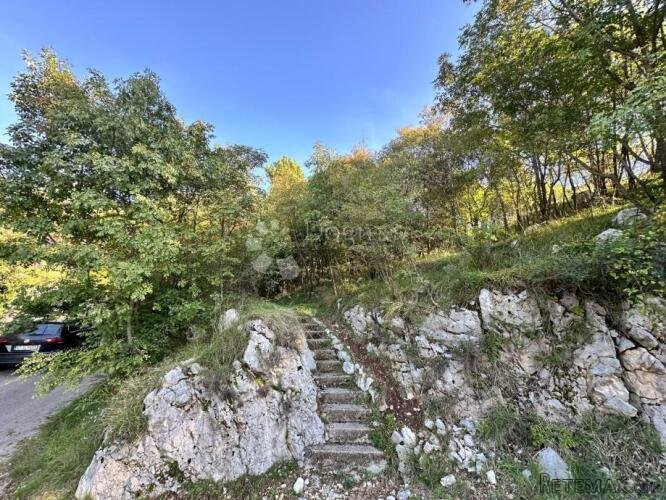Građevinsko zemljište za 3 objekta