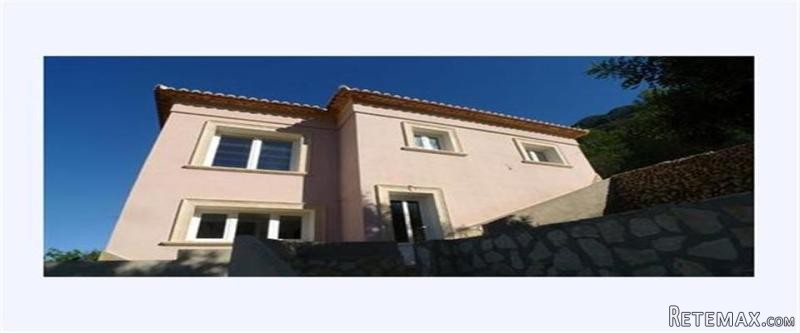 3 Bedrooms - Villa - Alicante - For Sale