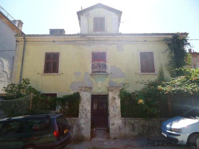 STARA OTMJENA VILA NA VIDIKOVCU - 4