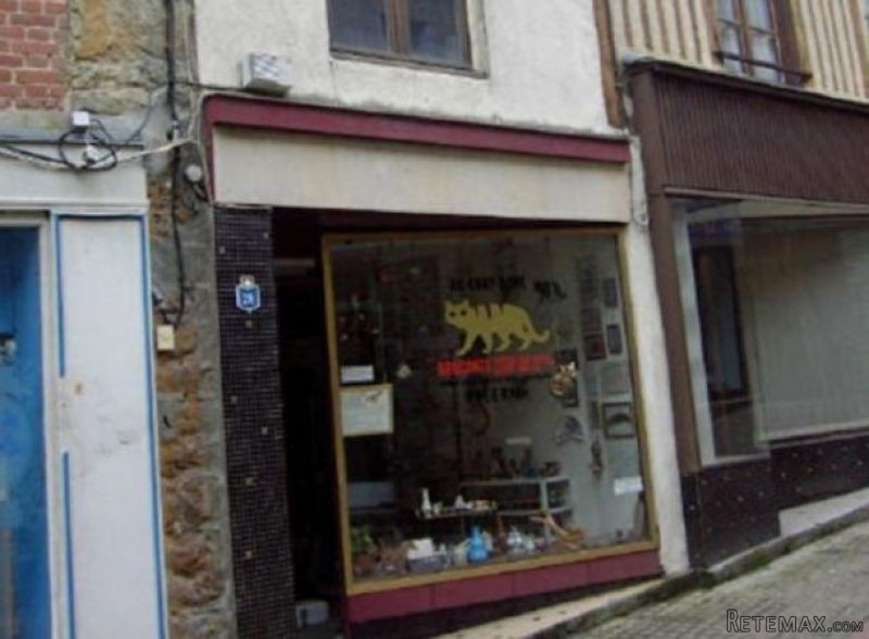 House with Retail Space