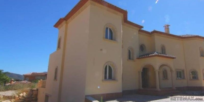 4 Bedroom 4 Bathroom Villa in Javea. - 2