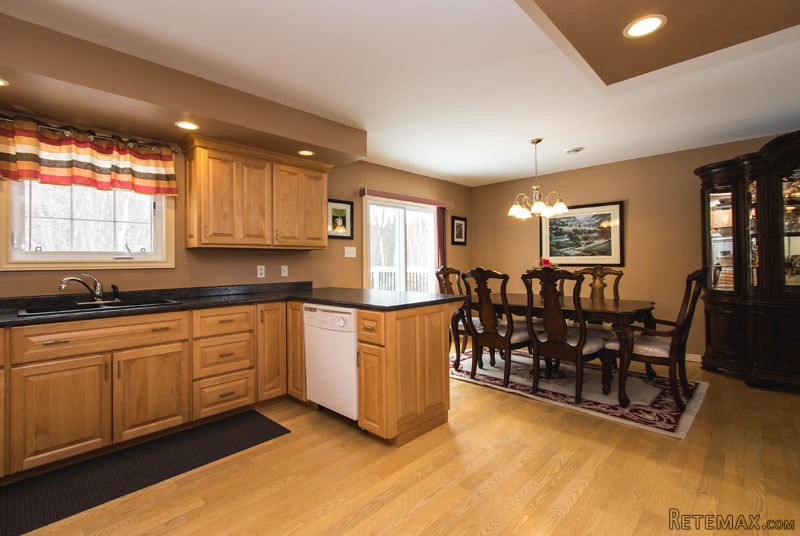 4 bedroom House For Sale: 260 Broad.. - 2