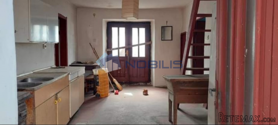 Žumberak, Pećno, kuća i zemljište 10ha- INVESTICIJA - 2