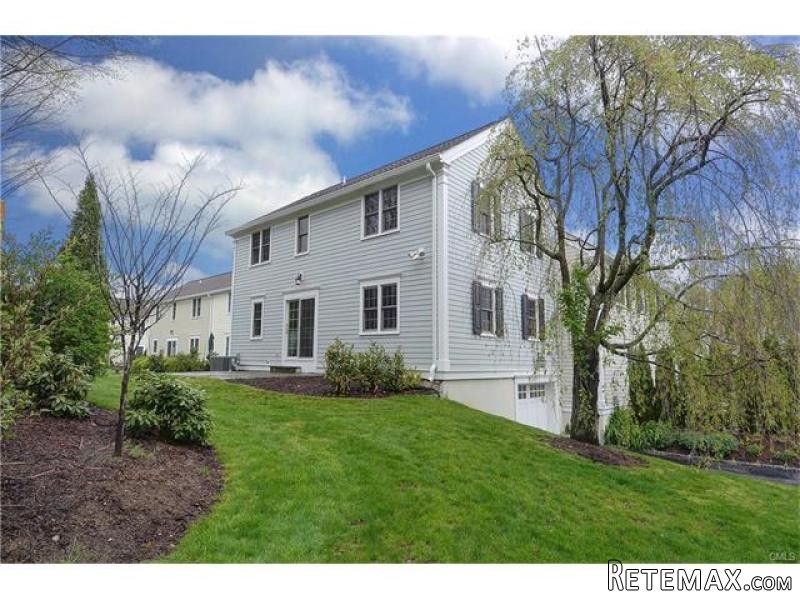 2 bedroom Apartment For Sale: 123..