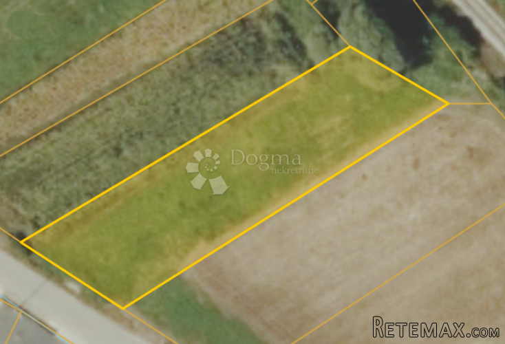 Građevinsko zemljište s pogledom u Krušljevcu - 1443m2 - 3