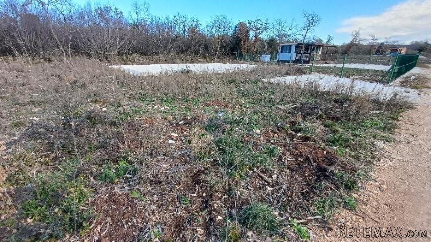 Istra, Peroj, 2 parcele kod Barbarige - 3