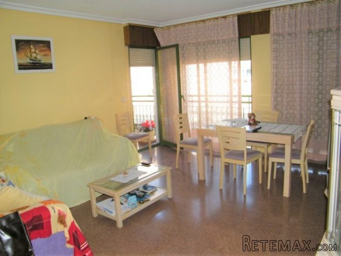This large 3 bed apartment is located on the edge the.. - 3