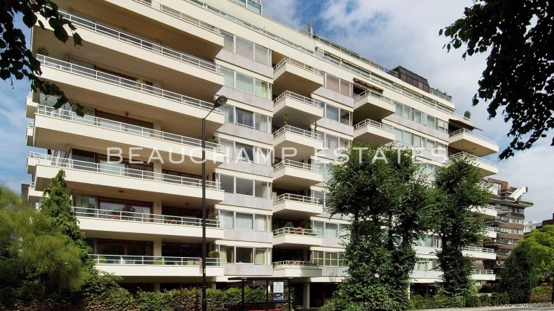 Imperial Court, NW8