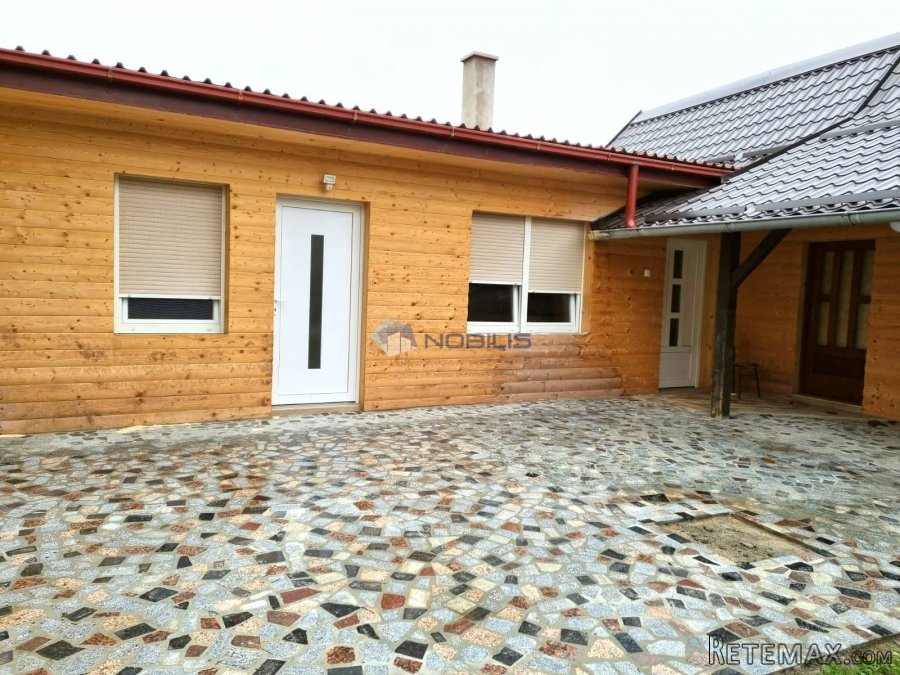 Karlovac, drvena kuća 168 m2 s tri apartmana - 4