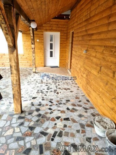 Karlovac, drvena kuća 168 m2 s tri apartmana - 6
