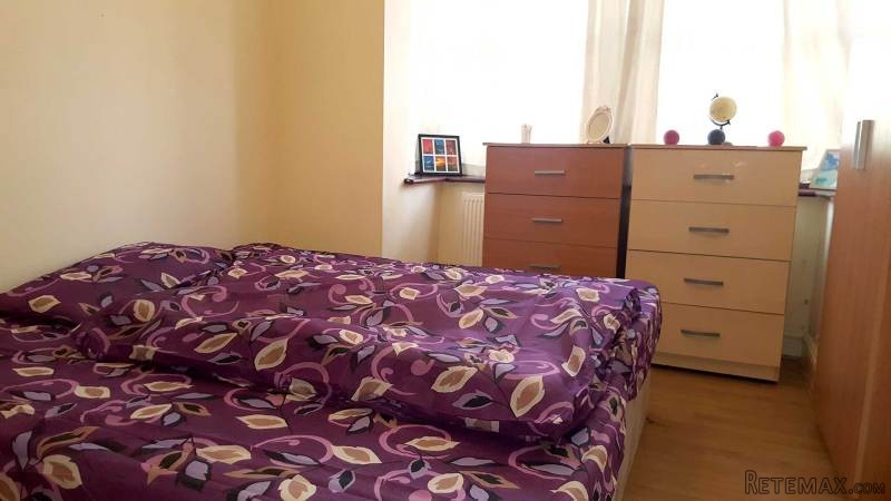 Room share for women, Zone 3.. - 2