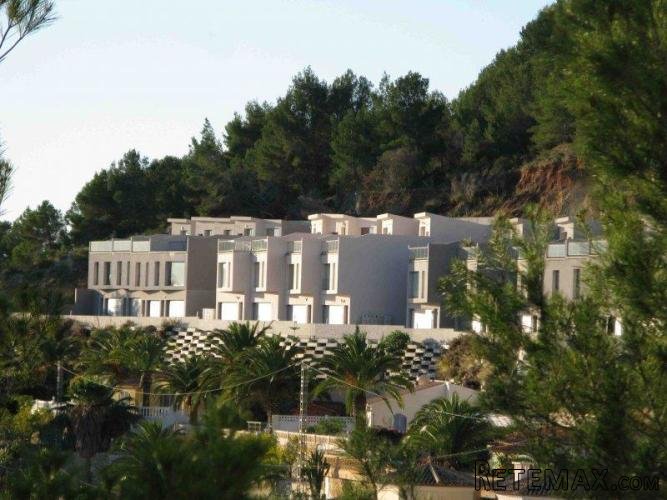 BUNGALOW MODERNO EN CALPE CON VISTAS AL MAR...