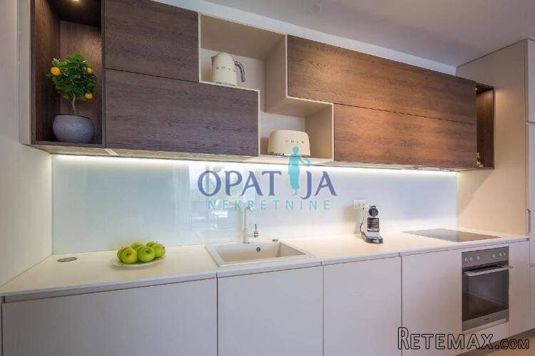 OPATIJA- luksuzni 1s+db s bazenom, garažnim mjestom i vrtom - 3