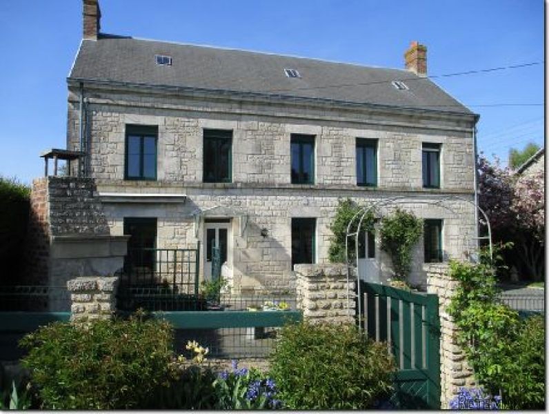 Large House with Good Character