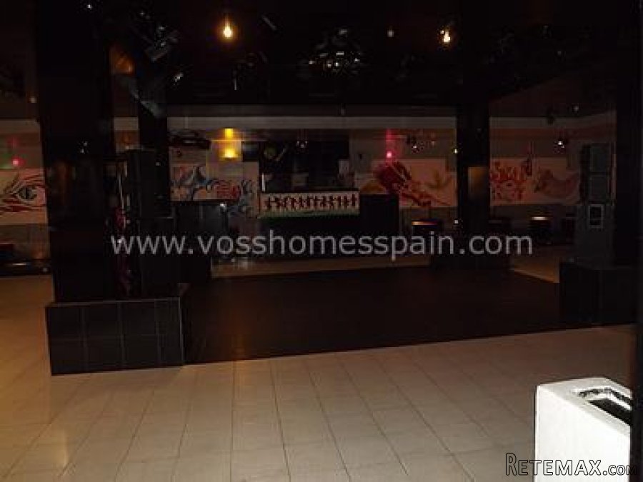 NEGOCIABLE - Large commercial investment, DISCO/PUB, BAR.. - 4