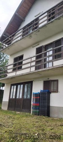 Prodajem kuću na Tari
