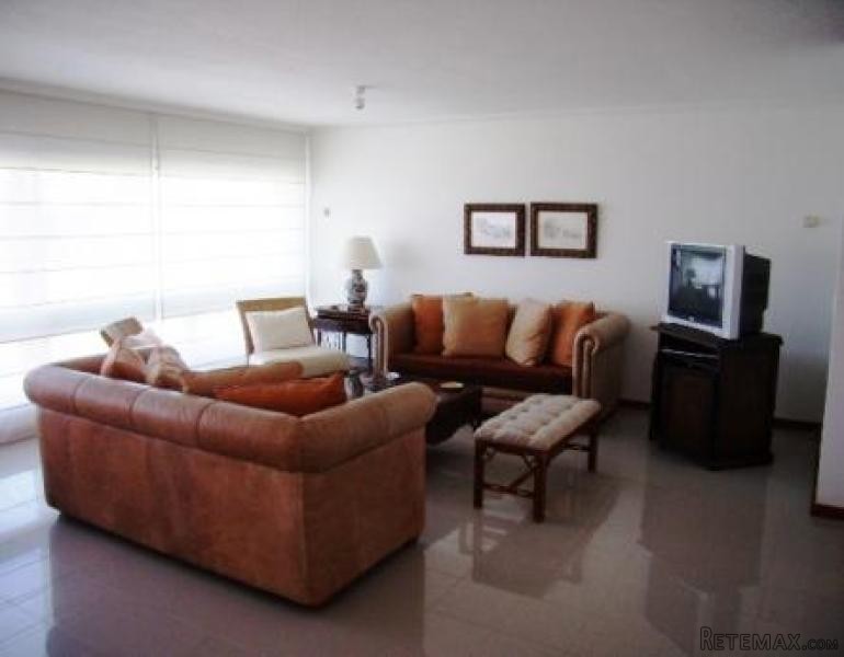 3 Bedroom Apartment - For Sale - San.. - 2