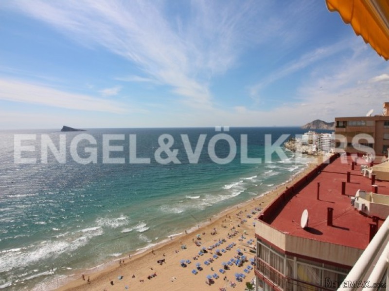 Modern Completely Renovated Apartment.. - 2