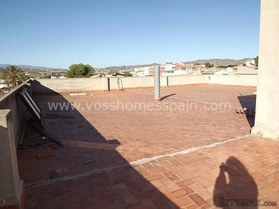 NEGOCIABLE - Large commercial investment, DISCO/PUB, BAR.. - 6