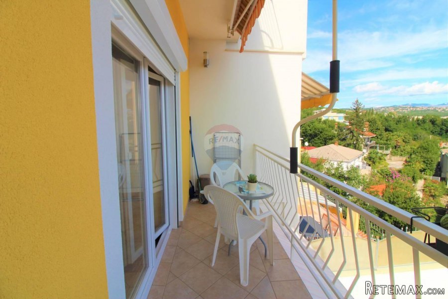 OPATIJA- kuća s 5 apartmana, otvoren pogled na more, garaža, - 9